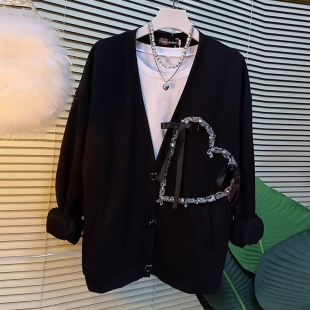 开衫 220斤大码 V领钻点桃心长袖 黑色百搭显瘦2026初秋新款 外套 女装