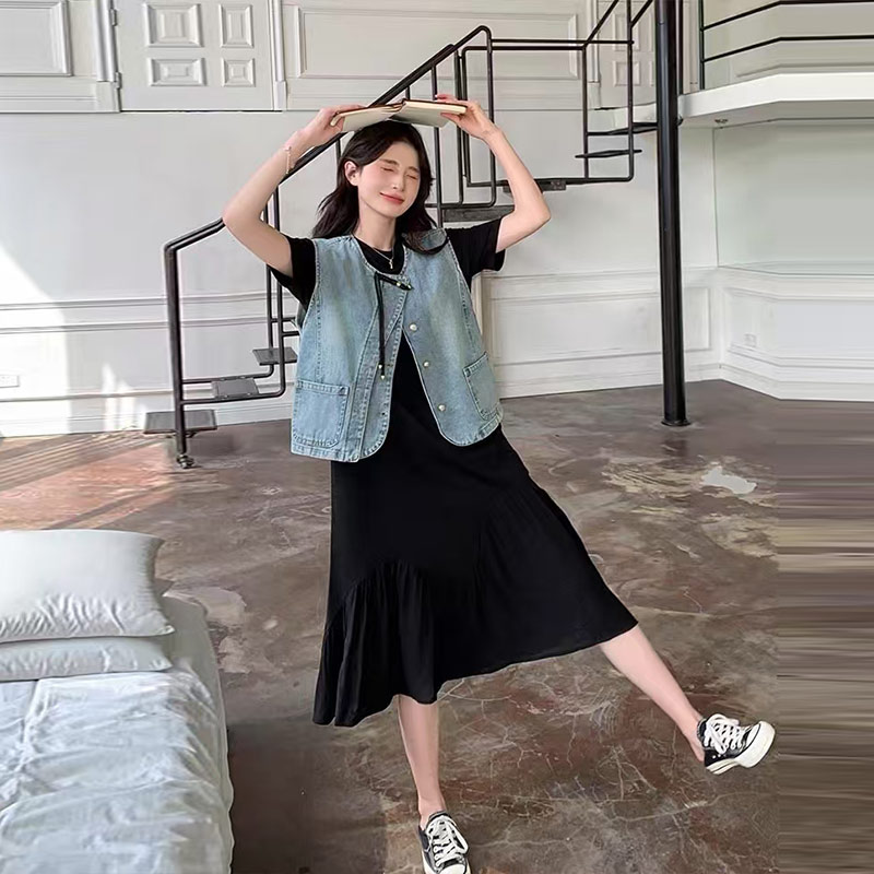 胖MM加肥流苏扣牛仔马甲圆领短袖连衣裙大码女装夏季款显瘦两件套