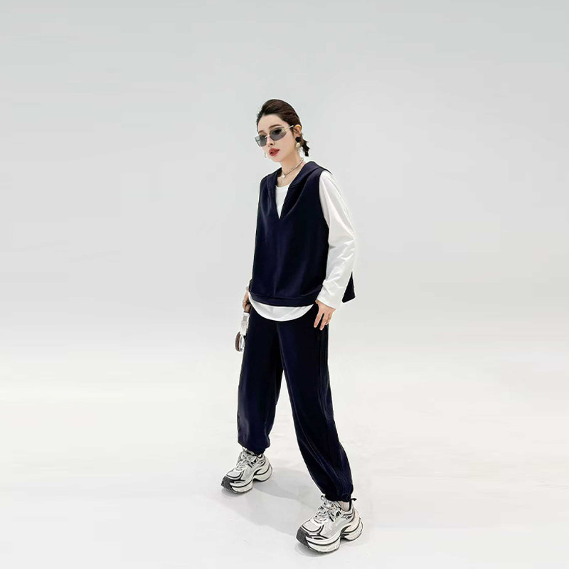 胖MM加肥连帽马甲长袖打底衫松紧裤脚长裤韩版大码女装休闲三件套