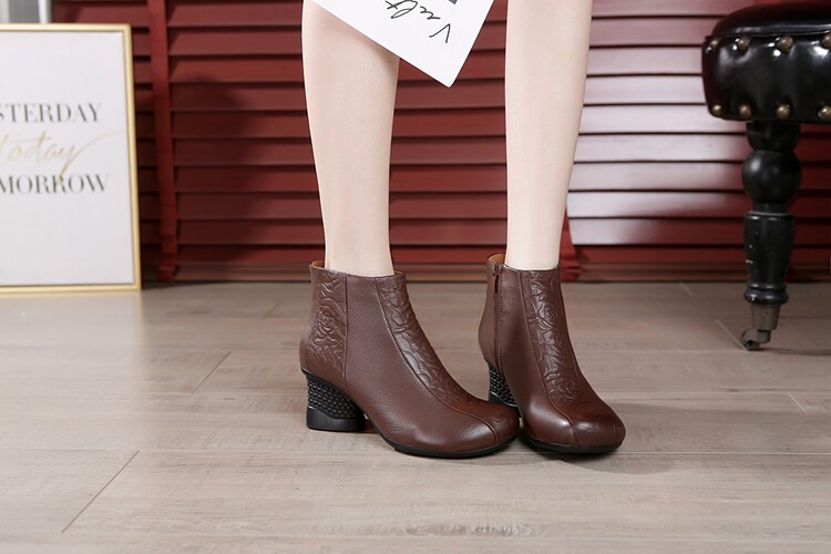 826软底真皮靴妈妈鞋原创花朵手工皮靴短靴冬新款复古踝靴马丁靴,女鞋,时装靴,淘宝优惠券,粉丝福利购,淘宝优惠卷