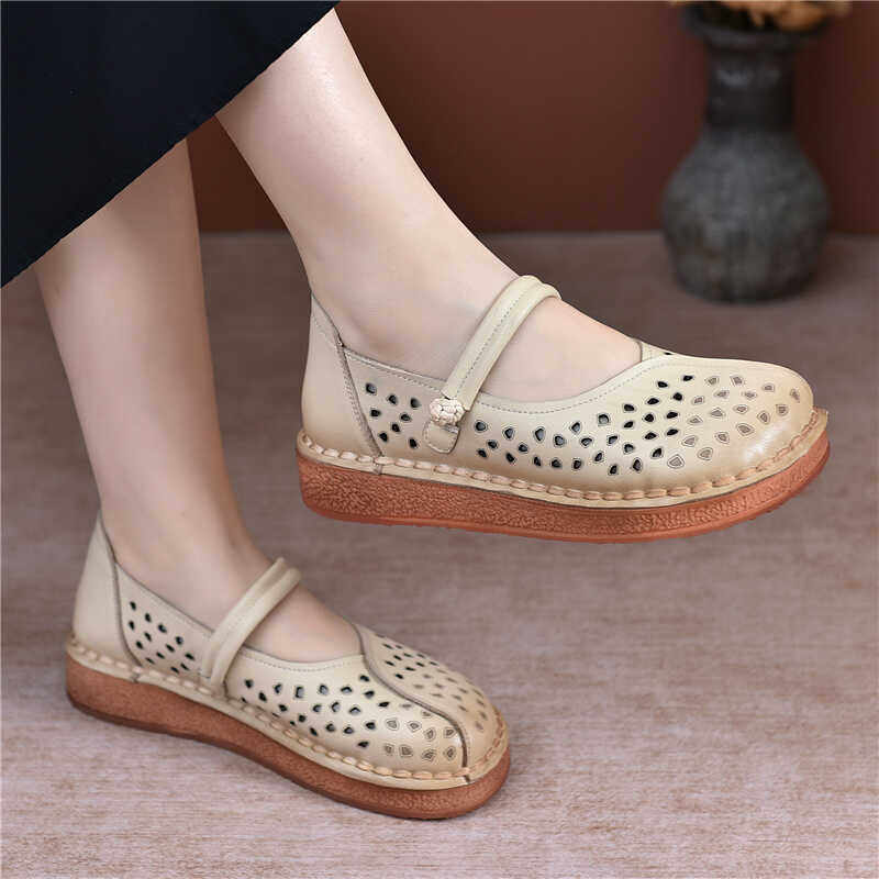 5869平跟包头凉鞋2024春夏牛筋底软底防滑复古擦色妈妈镂空皮鞋