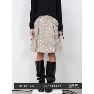 Veega 设计感鹿纹印花松弛感齐膝百褶半身裙 Chic