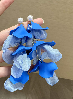 宝蓝色花朵花瓣流苏耳环2025新款