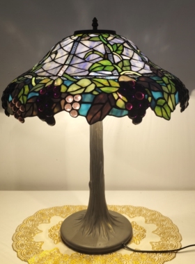 欧式蒂凡尼老玻璃葡萄藤蔓怀旧田园蓝紫色孤品外销老上海家居台灯