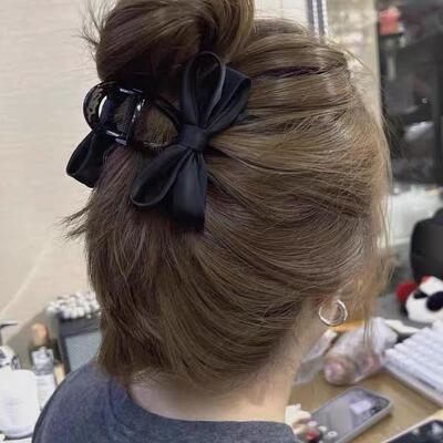 立体蝴蝶结抓夹优雅黑色缎面