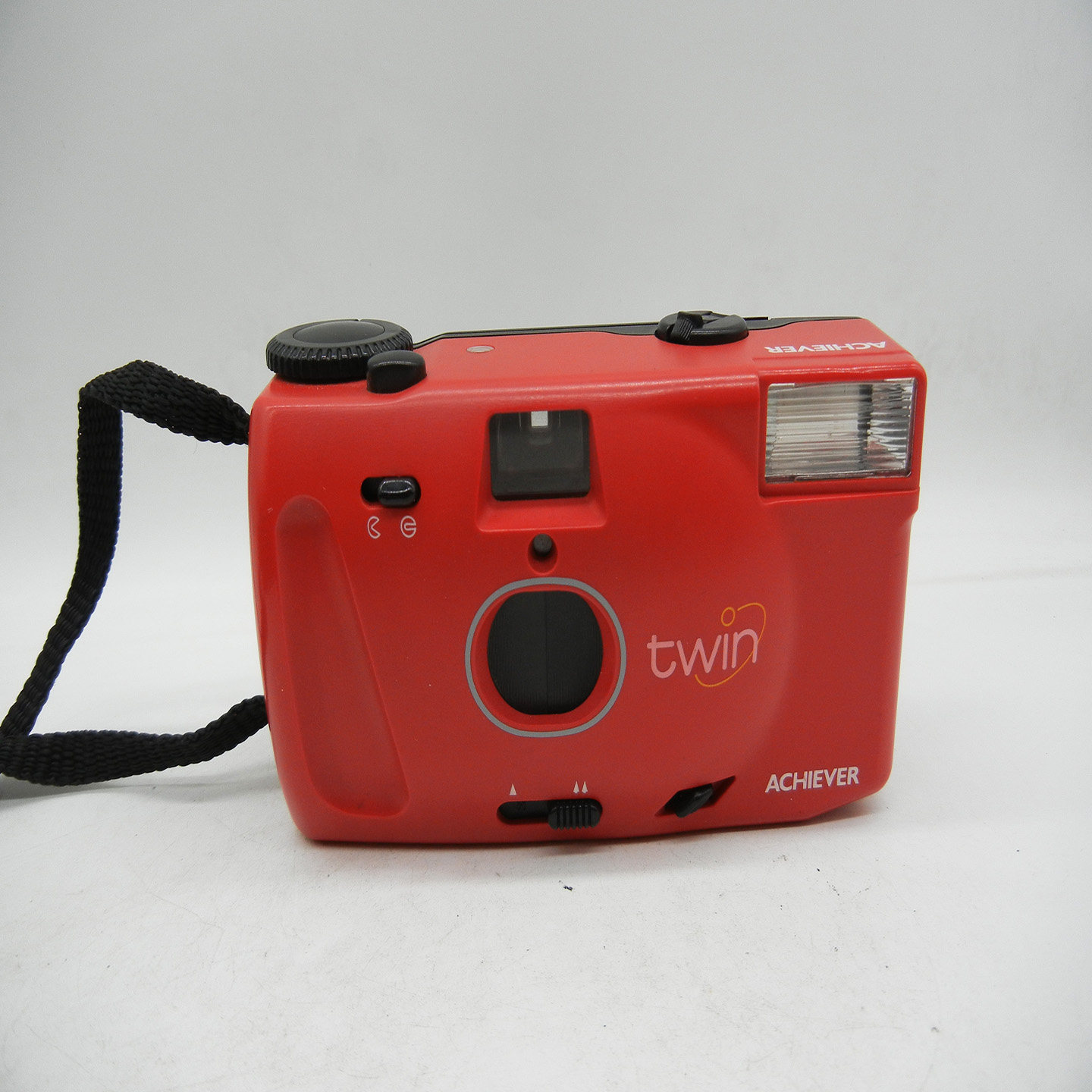 achiever红色胶卷相机双镜头切换复古胶片机手动过片收藏使用入门