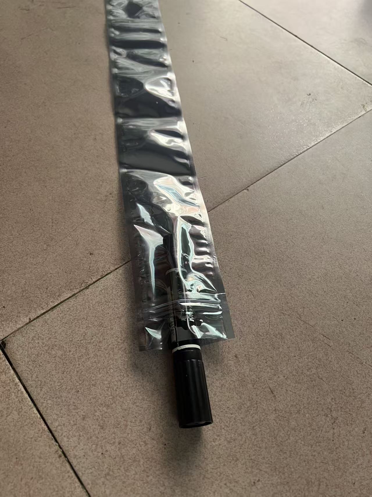7*66cm自封防静电屏蔽袋带飞机孔图片