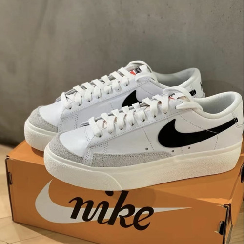 Nike/耐克Blazer Platform女低帮舒适百搭运动休闲板鞋DJ0292-101