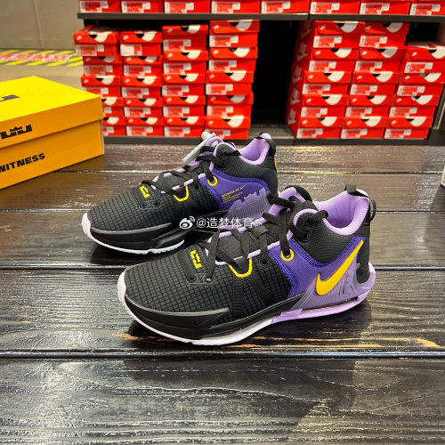 Nike/耐克 LeBron Witness男子运动缓震实战篮球鞋DM1123-002-004