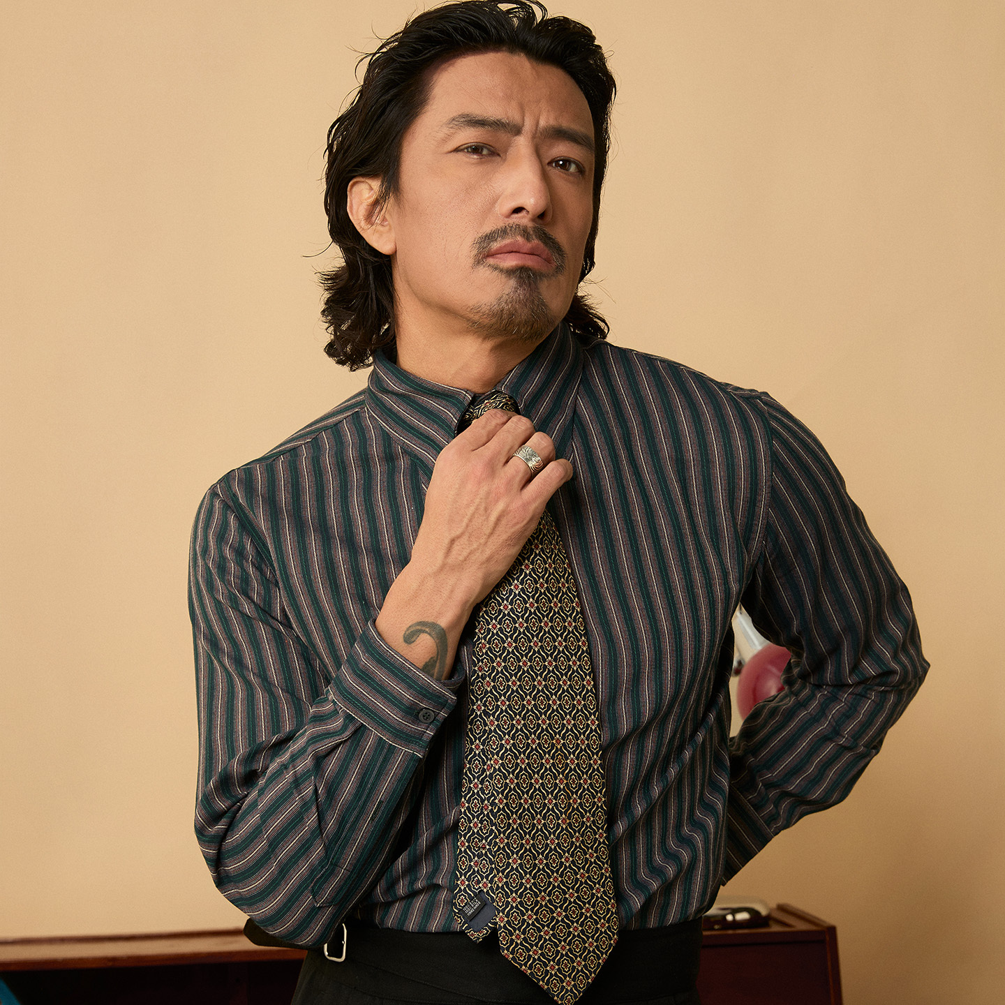 SOARIN英伦风复古粗条纹长袖衬衫男 尖领商务休闲修身西装衬衣