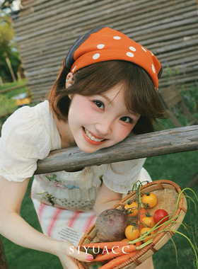 白昼小熊同款橘色波点头巾方巾女