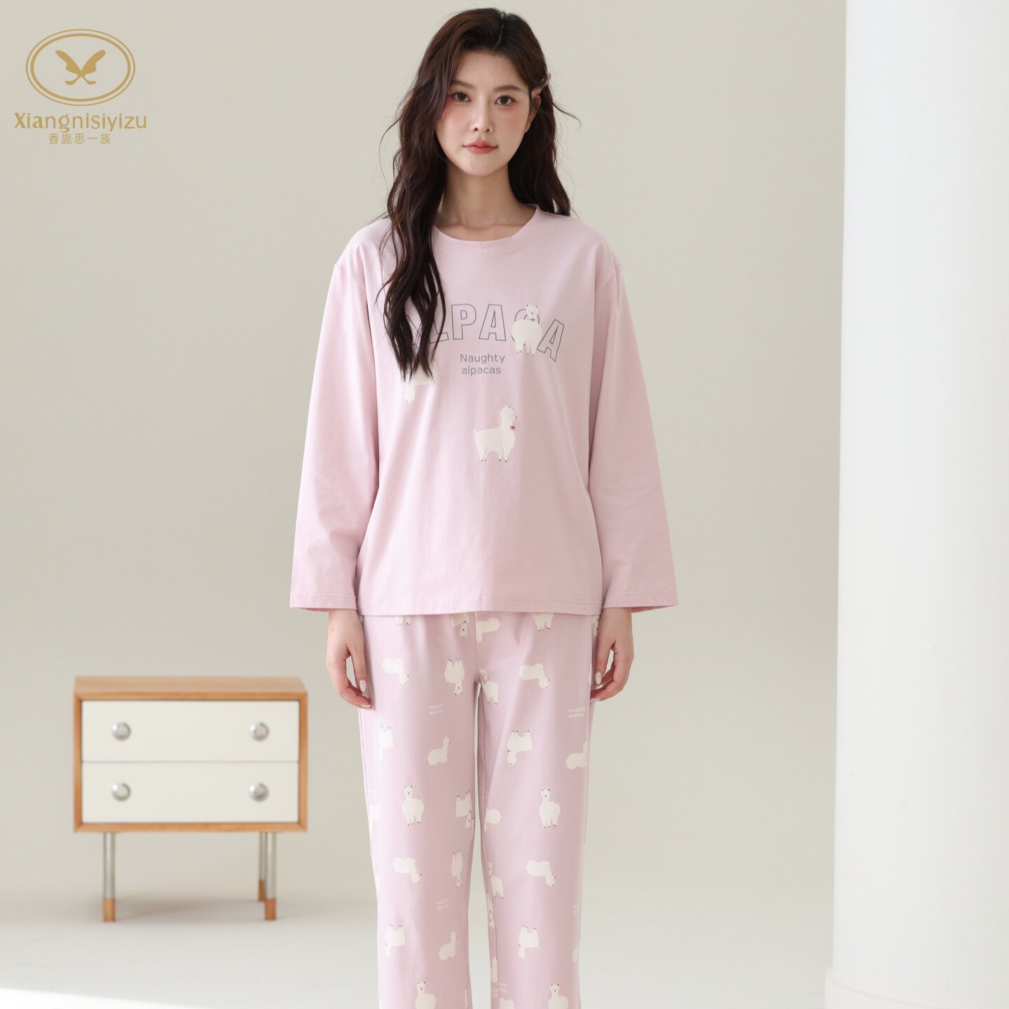 香旎思一族女秋冬圆领休闲家居服