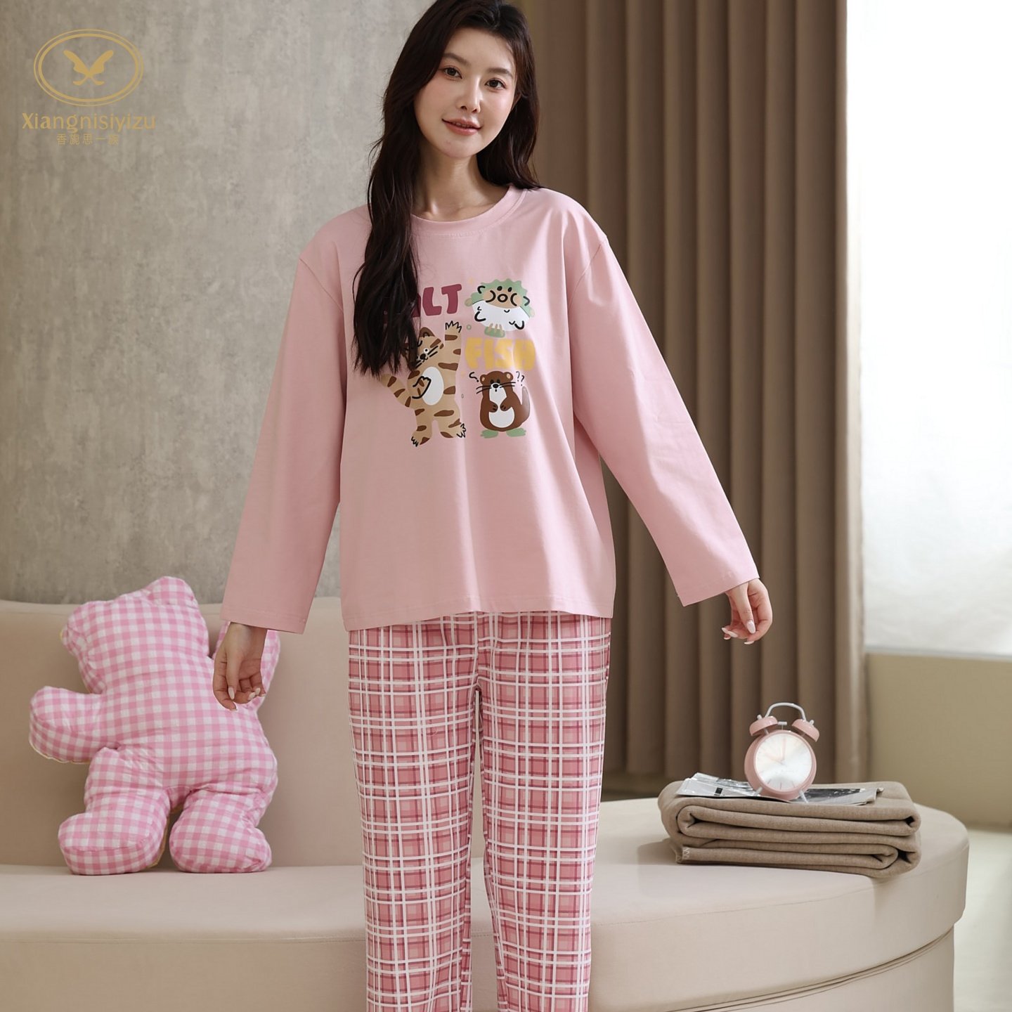 香旎思一族女冬季套装卡通家居服