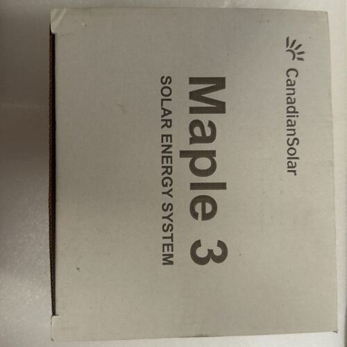 议价全新CanadianSolar Maple 3太阳能露营灯，
