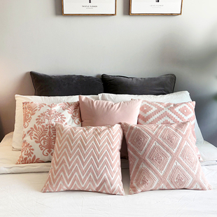 Moi 办公室沙发床上靠垫套腰靠 king北欧ins风粉色少女系刺绣抱枕