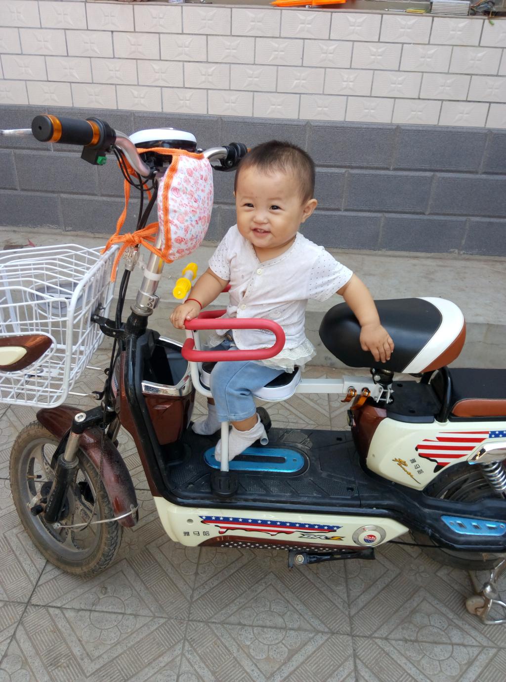 siège enfants pour vélo - Ref 2426446 Image 4