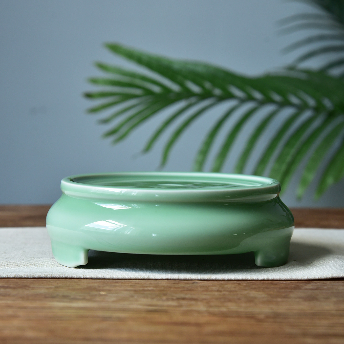 涵青堂龙泉青瓷花瓶底座香炉底座中式简约素面兰花罐托三足座大号,鲜花速递/花卉仿真/绿植园艺,花托/移动托盘,淘宝优惠券,粉丝福利购,淘宝优惠卷