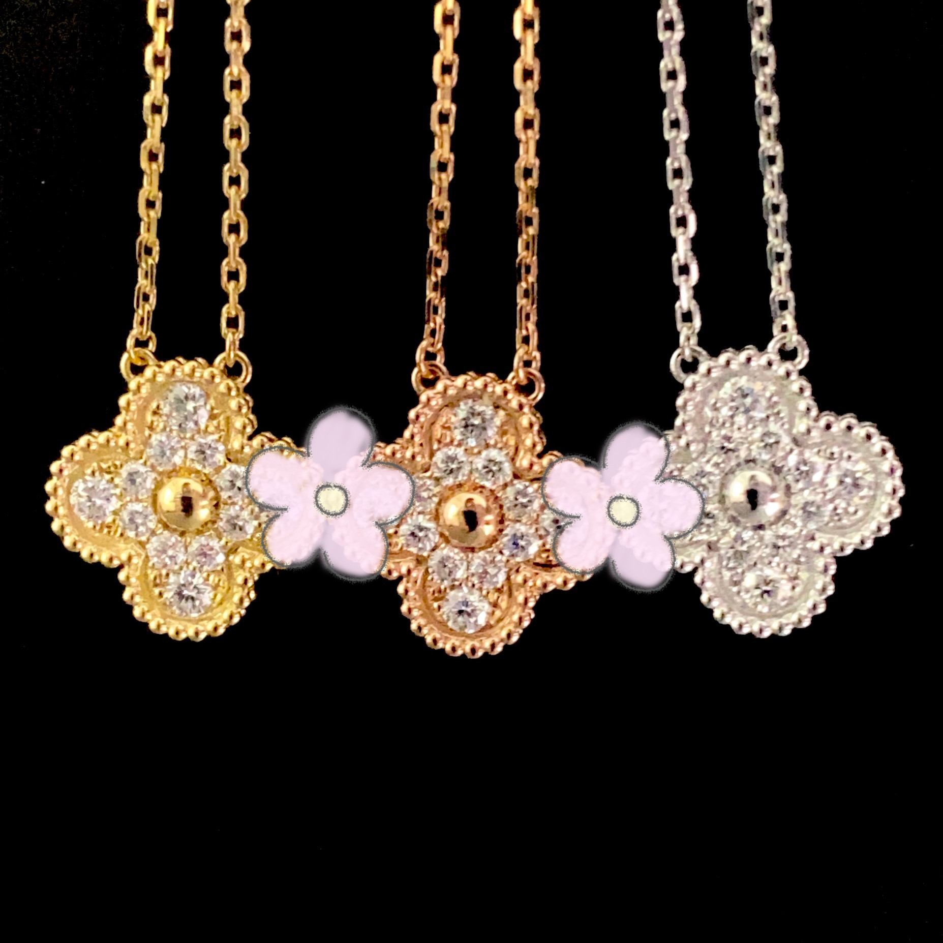 18K金满钻四叶草项链镶嵌红玉髓白贝母黑玛瑙黄金白金玫瑰金Au750