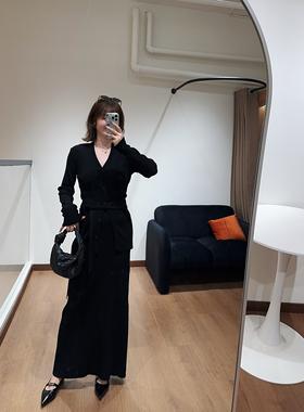 2025秋新现货BLOSSOM设计师款复古针织黑色气质名媛半身裙两件套