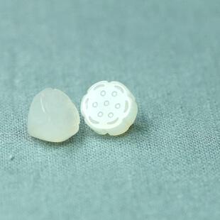 天然玉石岫玉晴水色莲蓬吊坠13*11mm精雕DIY手串手链提留发簪Y52