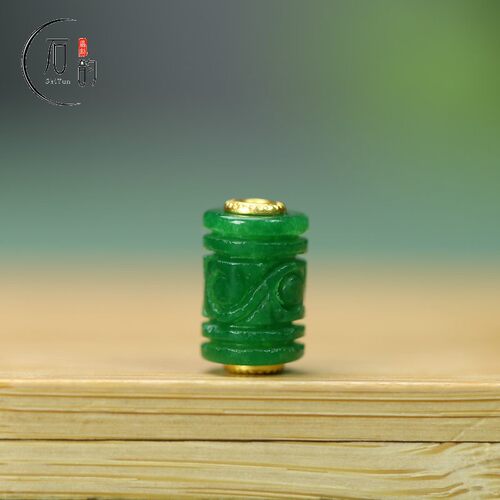 天然翡翠干青祥云桶珠9*14mm