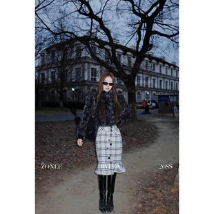 ZONEE/LEA宋亦雯 法式秋冬慵懒感双面穿绒里pu皮立领修身短外套