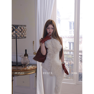 ZONEE/LEA宋亦雯 梦中情猫 私服系列 米白色毛毛拼接露背连衣裙女