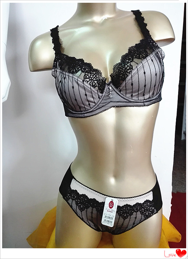 台湾时尚超薄水晶杯文胸包邮