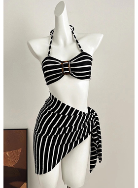 SANMU比基尼泳衣女2025新款三件套高级感条纹性感小胸海边度假