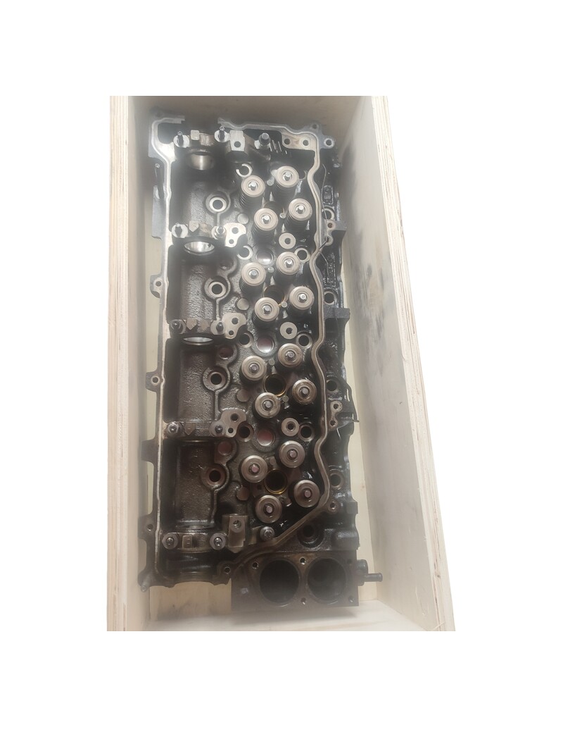 庆铃二手原装拆机4HK1缸盖总成质保一个月挖掘机汽车缸头