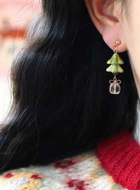 莉夏原创新款圣诞耳饰秋冬绿色耳环复古捷克珠可爱耳夹高级感小众