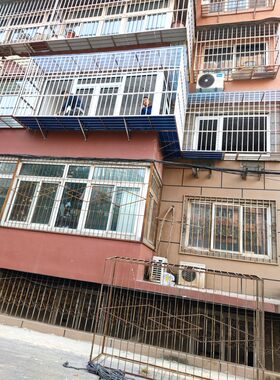 北京不锈钢防盗窗防护栏窗户半截栅栏不锈钢防护网花防护窗钢筋棍