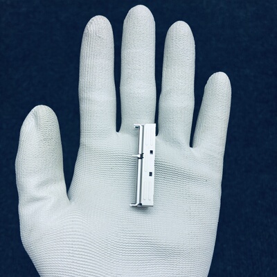 全新富士康MCIO 16X 124P卧式连接器