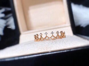 新款18K金钻石戒指蕾丝皇冠真钻小排戒时尚小尾戒Au750 彩金