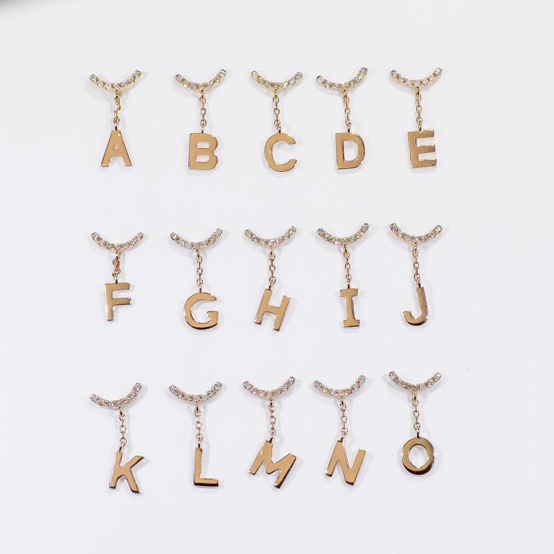 18k灵动微笑26个俏皮小耳坠素金