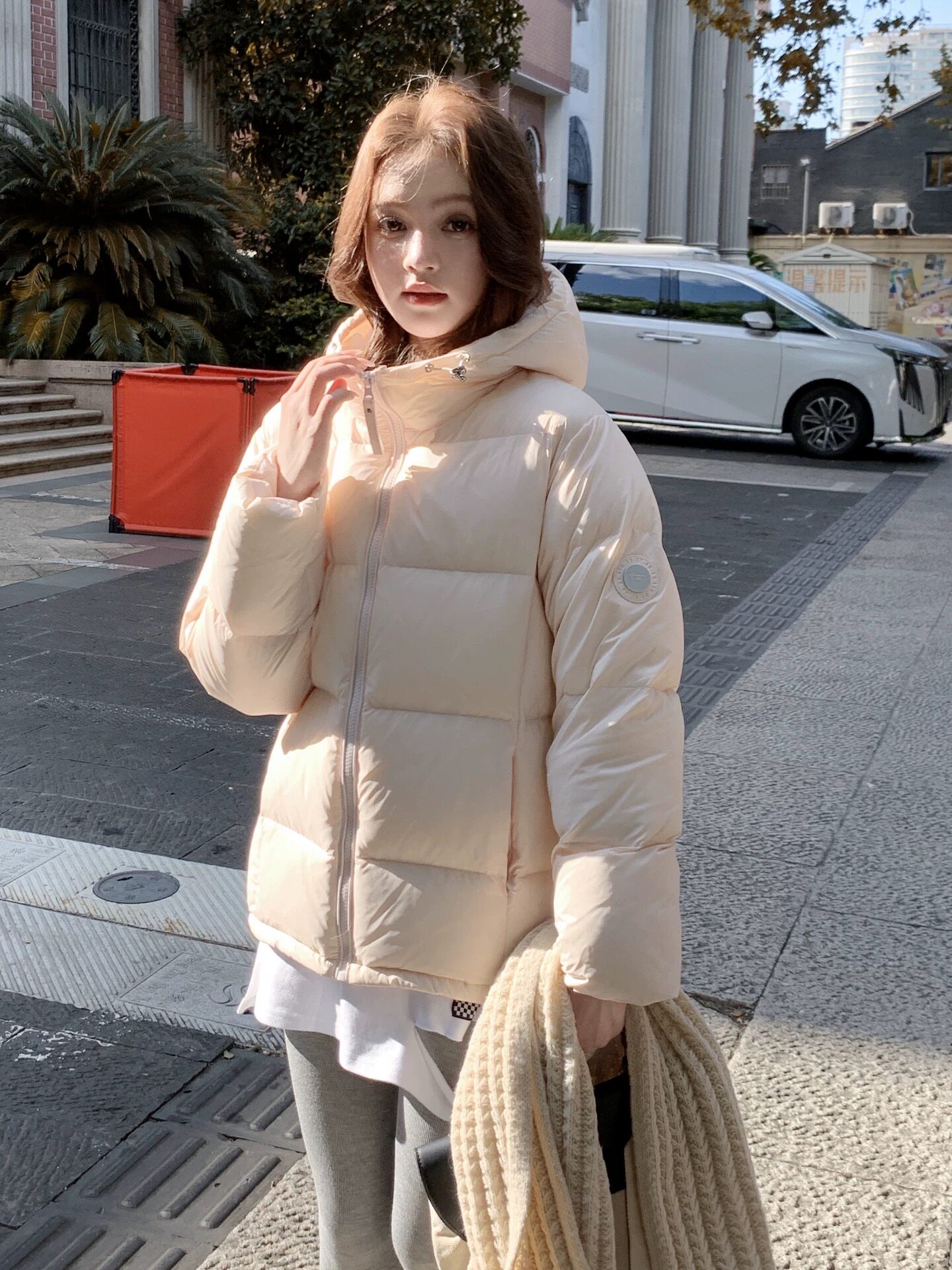 羽绒服女短款2026新款冬90白鸭绒加厚小个子情侣爆款冬装连帽外套