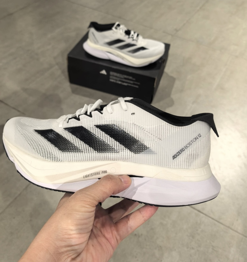 adidas Adizero Boston 舒适百搭 网布耐磨 低帮跑步鞋