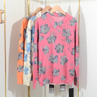 秋季女装薄毛衣翻领长袖印花烫钻天丝羊毛镂空针织衫上衣女23907