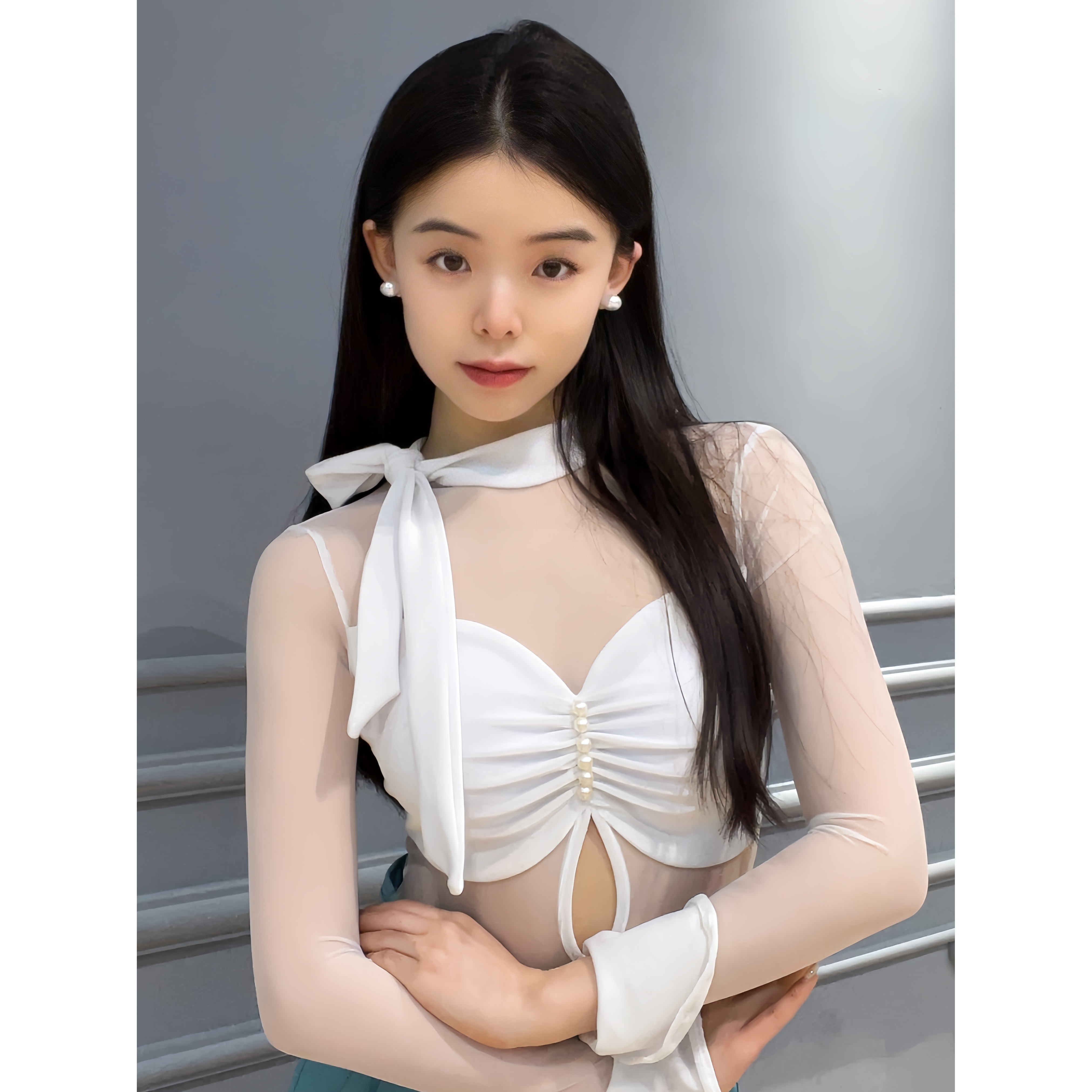 Lilly拉丁舞服成人女士练功服珍珠丝绒网纱上衣日常基础百搭教师