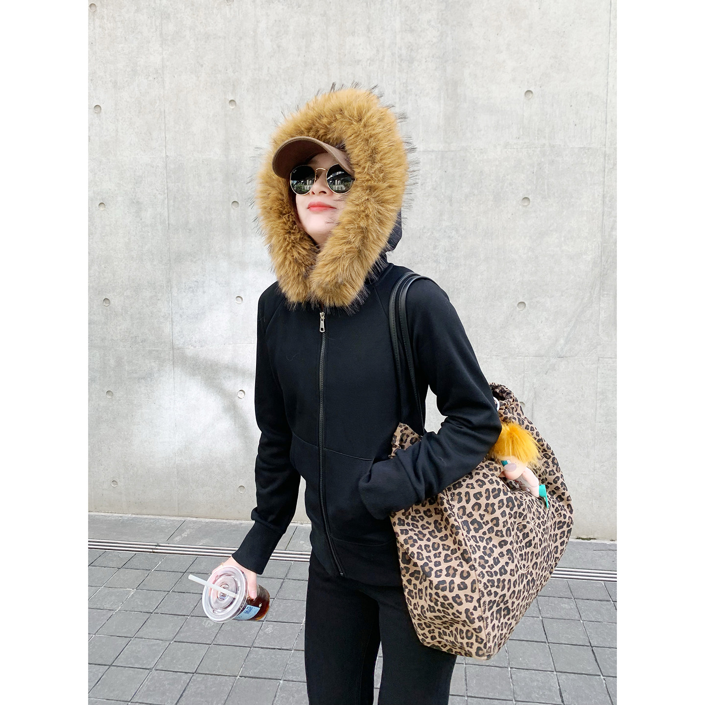 老米家 美式复古可脱卸仿貉子毛领连帽卫衣女春黑色修身显瘦开衫