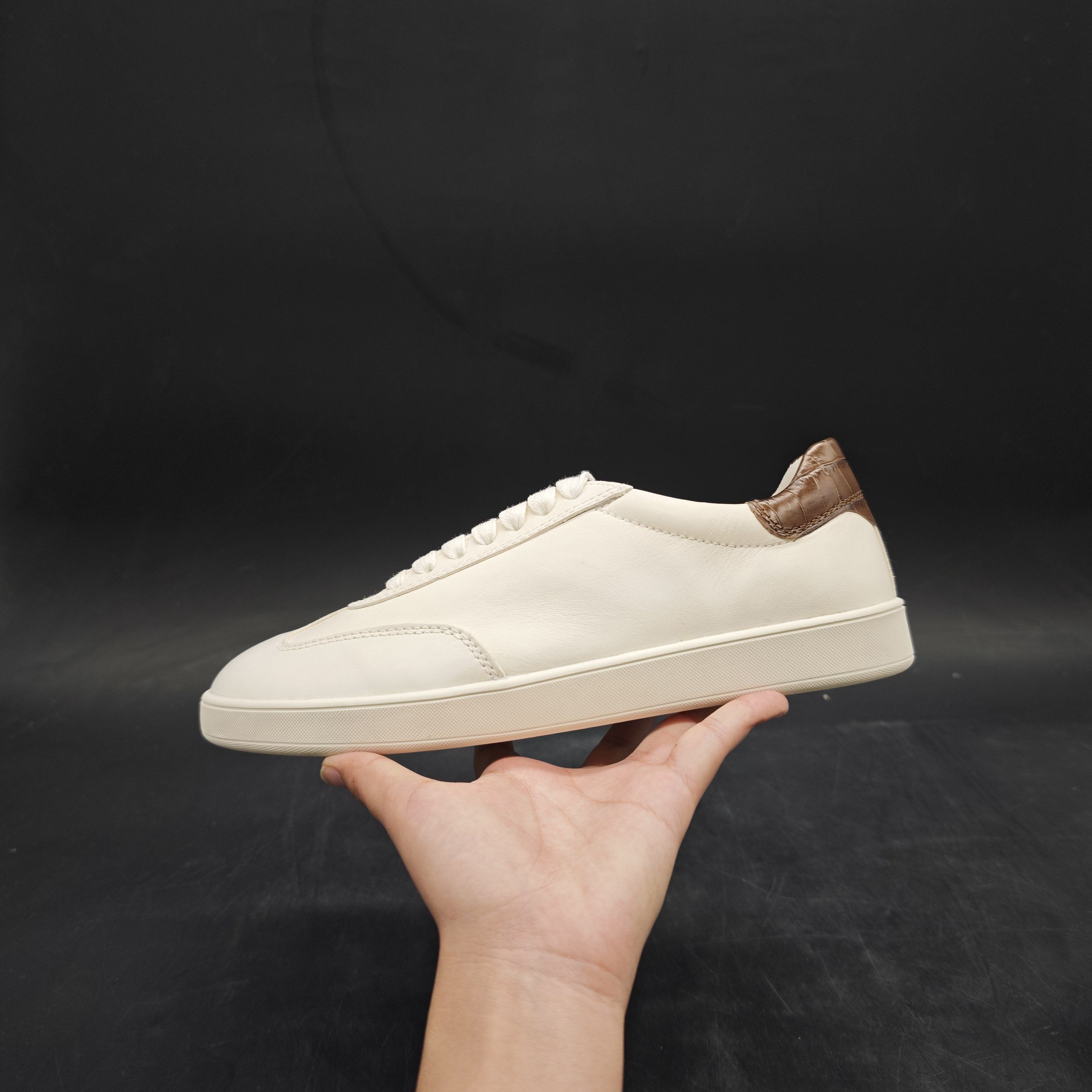 39码 GEOX健乐士专柜撤柜男士休闲皮鞋 U35CHA C1224