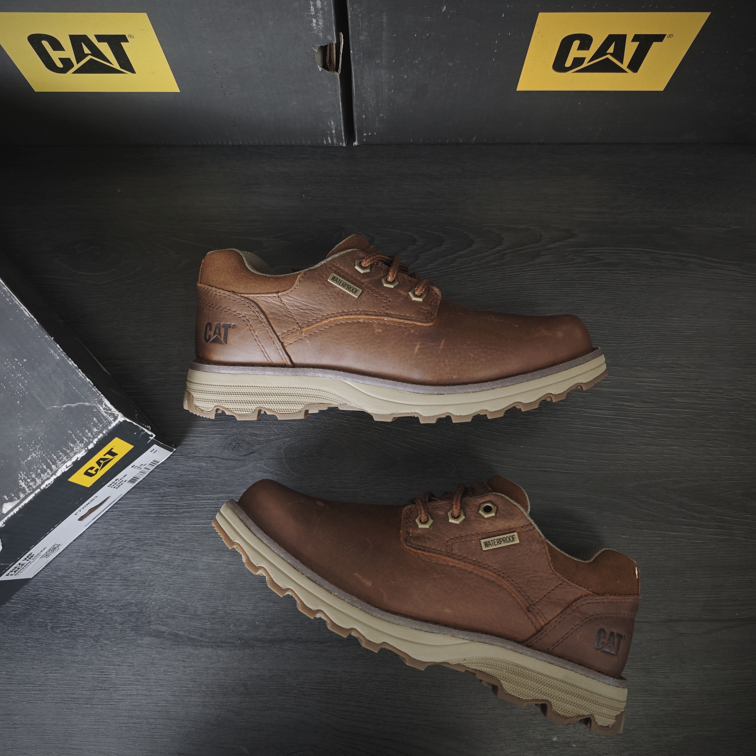 CAT卡特户外低帮复古休闲鞋防水轻质男士P720683