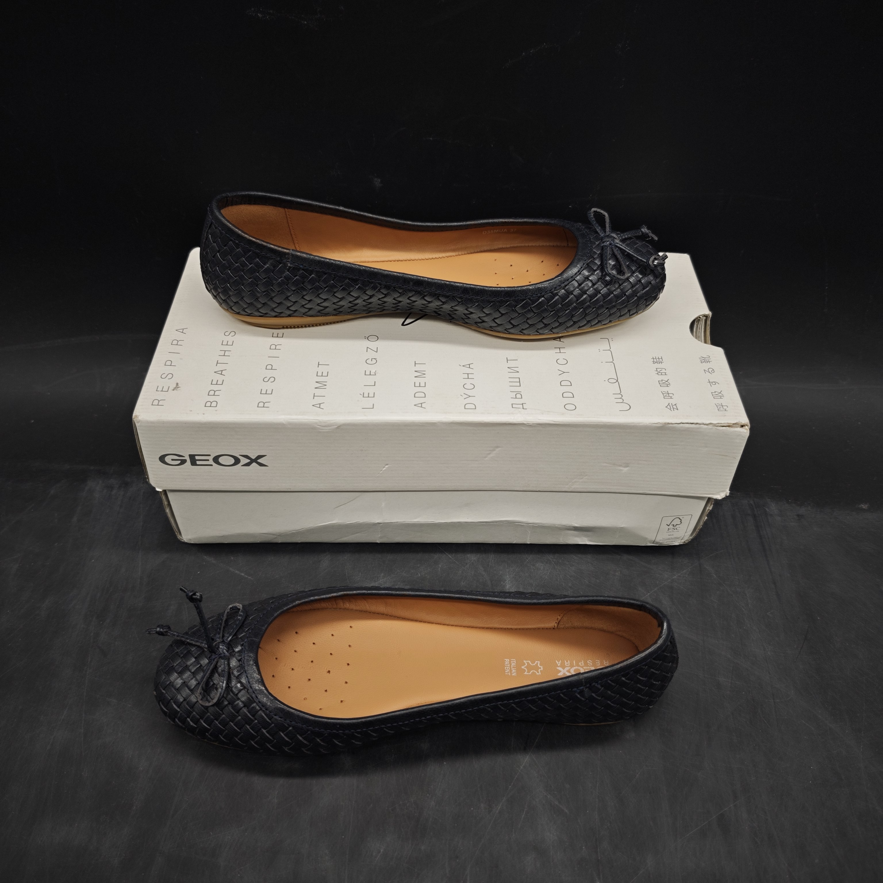 37码 GEOX健乐士女士牛皮芭蕾舞鞋 D35MUA C4002