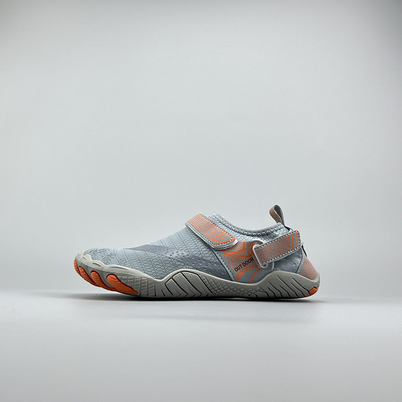 赤足健身瑜伽游泳鞋轻便网面潮鞋