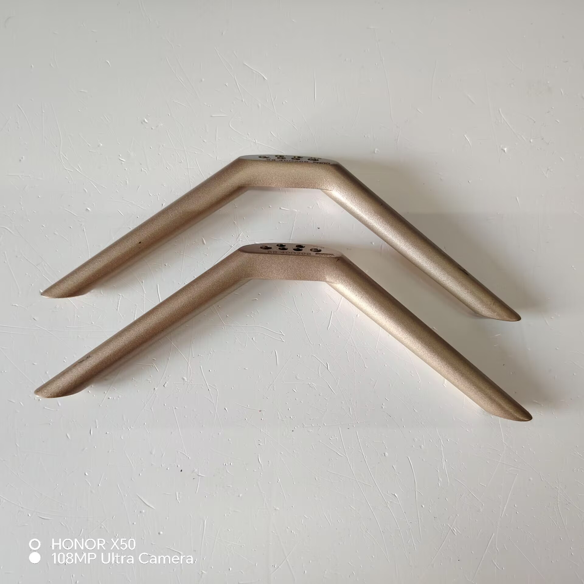 原装TCLL40P2-UD底座