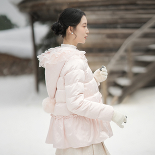 ATAR甜美淑女冬装新款蕾丝边拼接巫师帽羽绒服 娃娃装收腰短外套