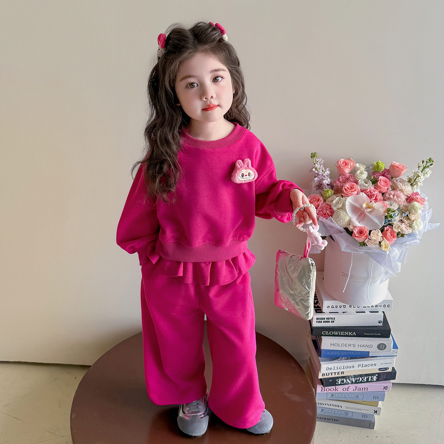 女童春装套装休闲春秋款洋气女宝卡通卫衣2026新款儿童运动两件套