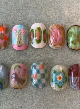 彩釉花绘穿戴甲艺术童趣风油画