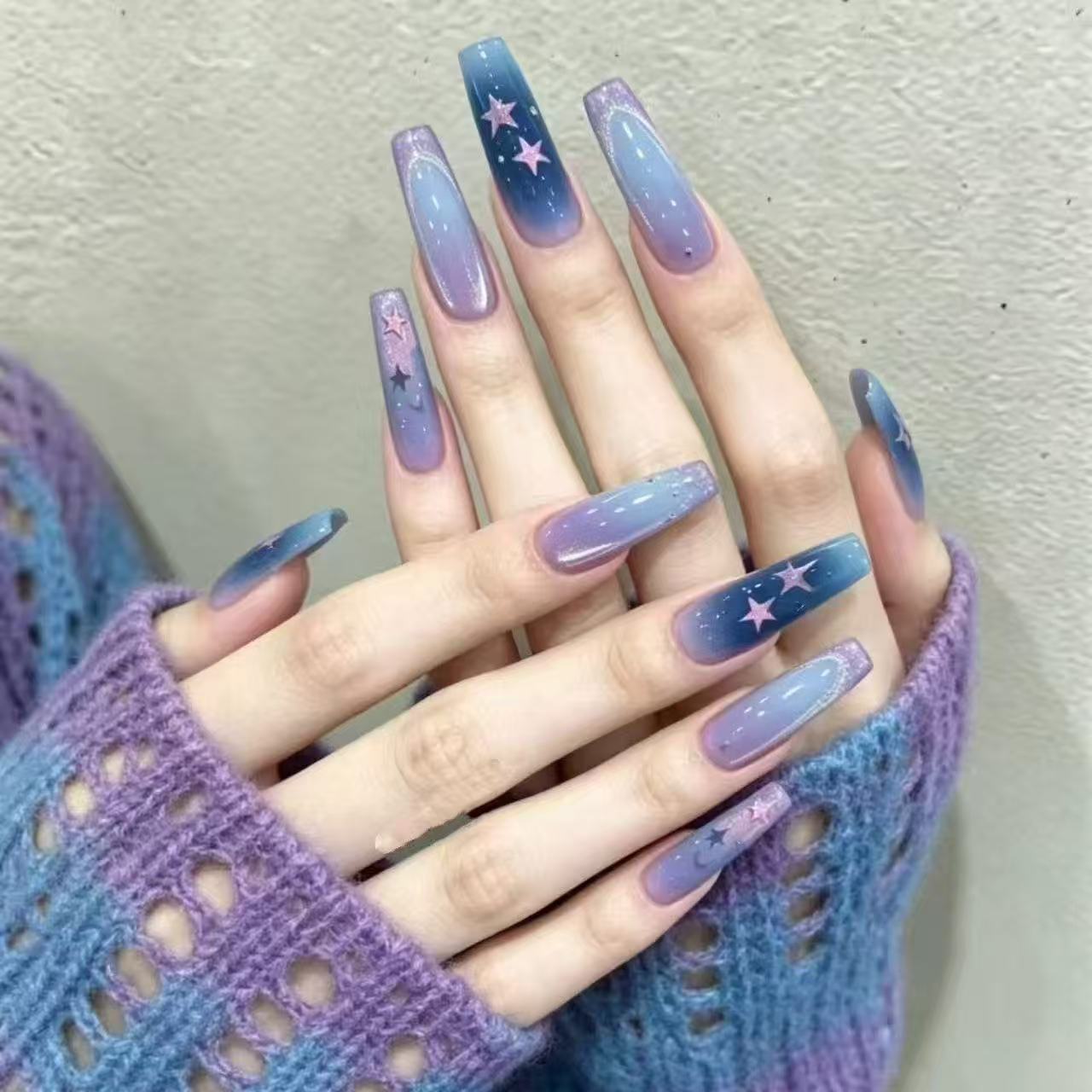 蓝海星落穿戴甲梦幻少女风