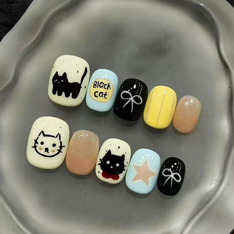幸运猫穿戴甲涂鸦手绘可爱卡通多巴胺小众设计新短款豆豆美甲贴片,彩妆/香水/美妆工具,穿戴甲/甲片,淘宝优惠券,粉丝福利购,淘宝优惠卷